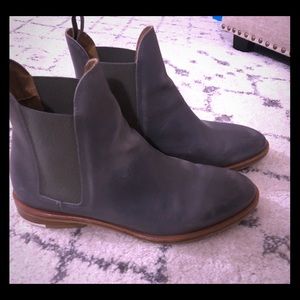 Everlane Cheslea boot